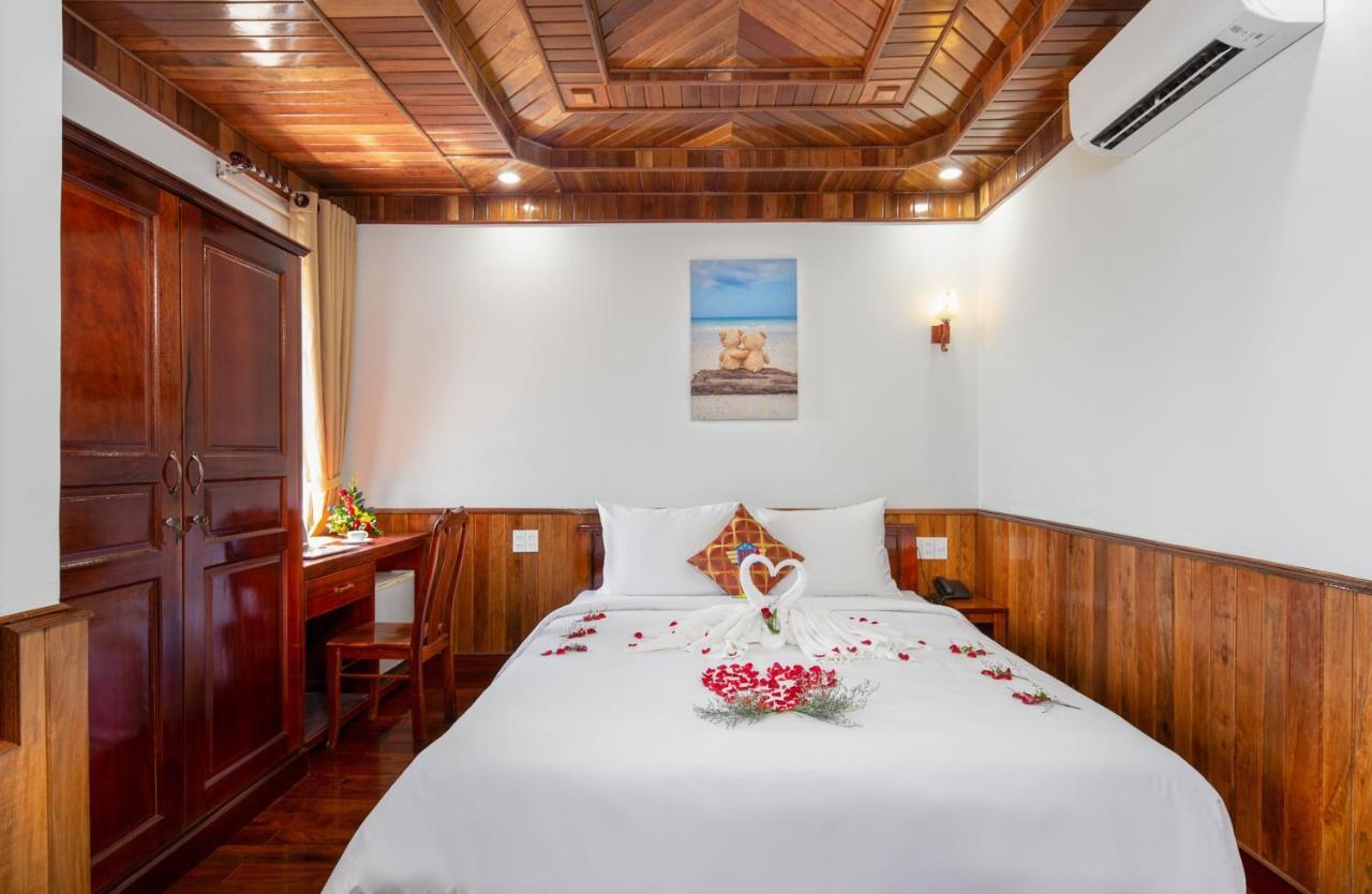 Khach San Pham Gia Da Nang Hotell Eksteriør bilde